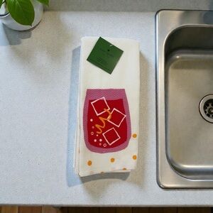 Kate Spade White kitchen Towels with Pink and Red Cocktail Design